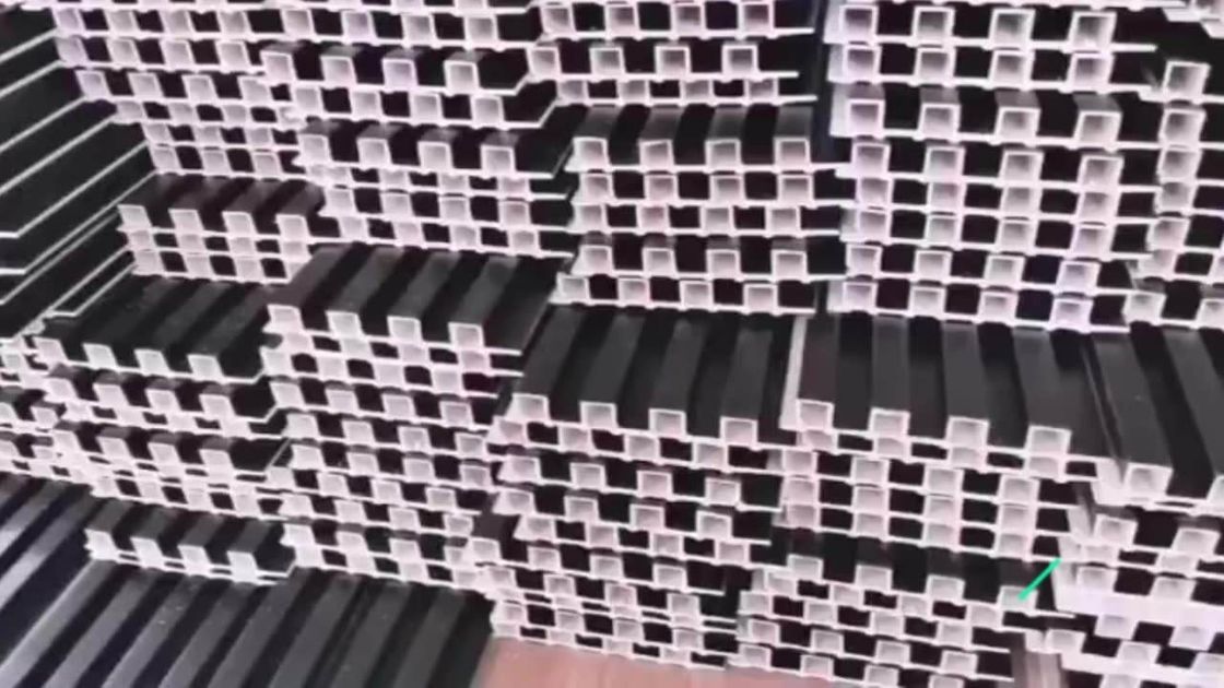 Διακοσμητική πιστοποίηση επιτροπής τοίχων Wpc επιτροπών χωρισμάτων απόδειξης B1 πυρκαγιάς wpc ISO