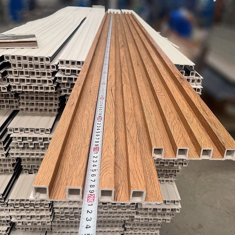 Εργοστάσιο εσωτερικής διακόσμησης PVC επικάλυψη επικάλυψη τοίχου WPC εσωτερικό πλεόνασμα τοίχου