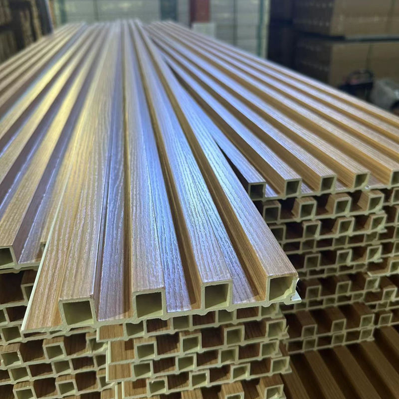 Εύκολη εγκατάσταση ξύλινου σύνθετου Wpc πάνελ τοίχου εξωτερικής επένδυσης εσωτερικού του ραβδωτού πάνελ τοίχου