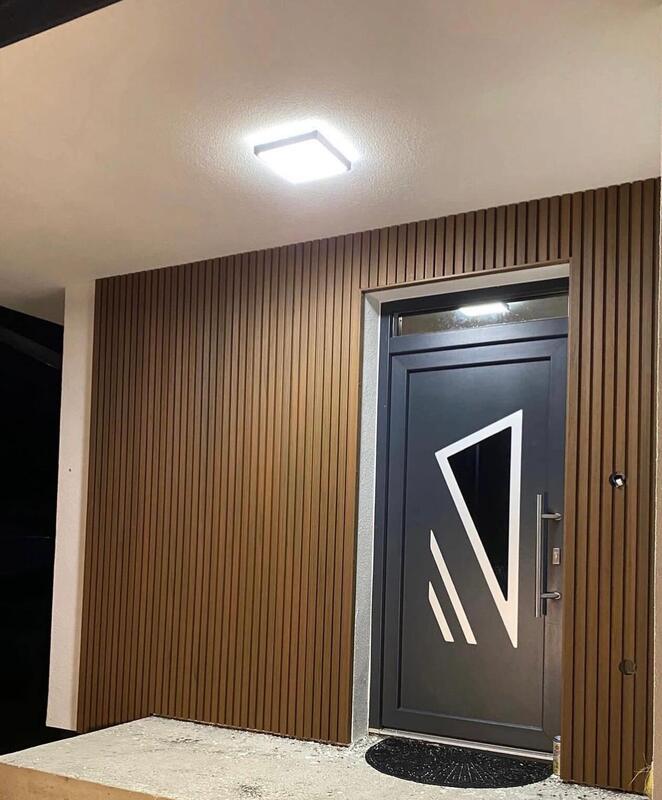 Σύγχρονη WPC Πίνακα Πρόσοψης Εξωτερική Παρσέτα Εξωτερικό Πίνακα Τείχους Wpc Τείχος Καθαρισμός για ξενοδοχείο