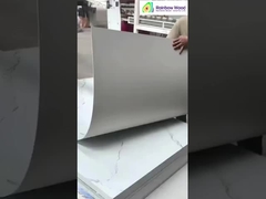 Δοκιμή απόδοσης των πλακών υπεριώδους ακτινοβολίας και λεπτομέρεια χρώματος